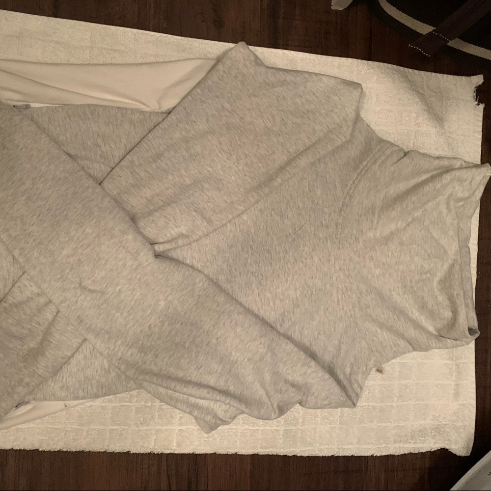 Super cozy lululemon turtle neck sweatshirt